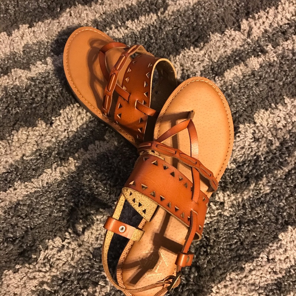 True craft sandals